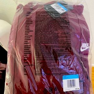 BRAND NEW NIKE HOODIE IN BAG TAGS ON
